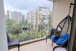 Sea Esta (D18), Condominium #573920381